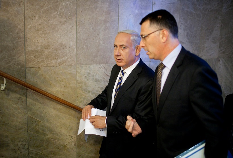 Netanyahu iyo Wasiirka Arrimaha Dibadda